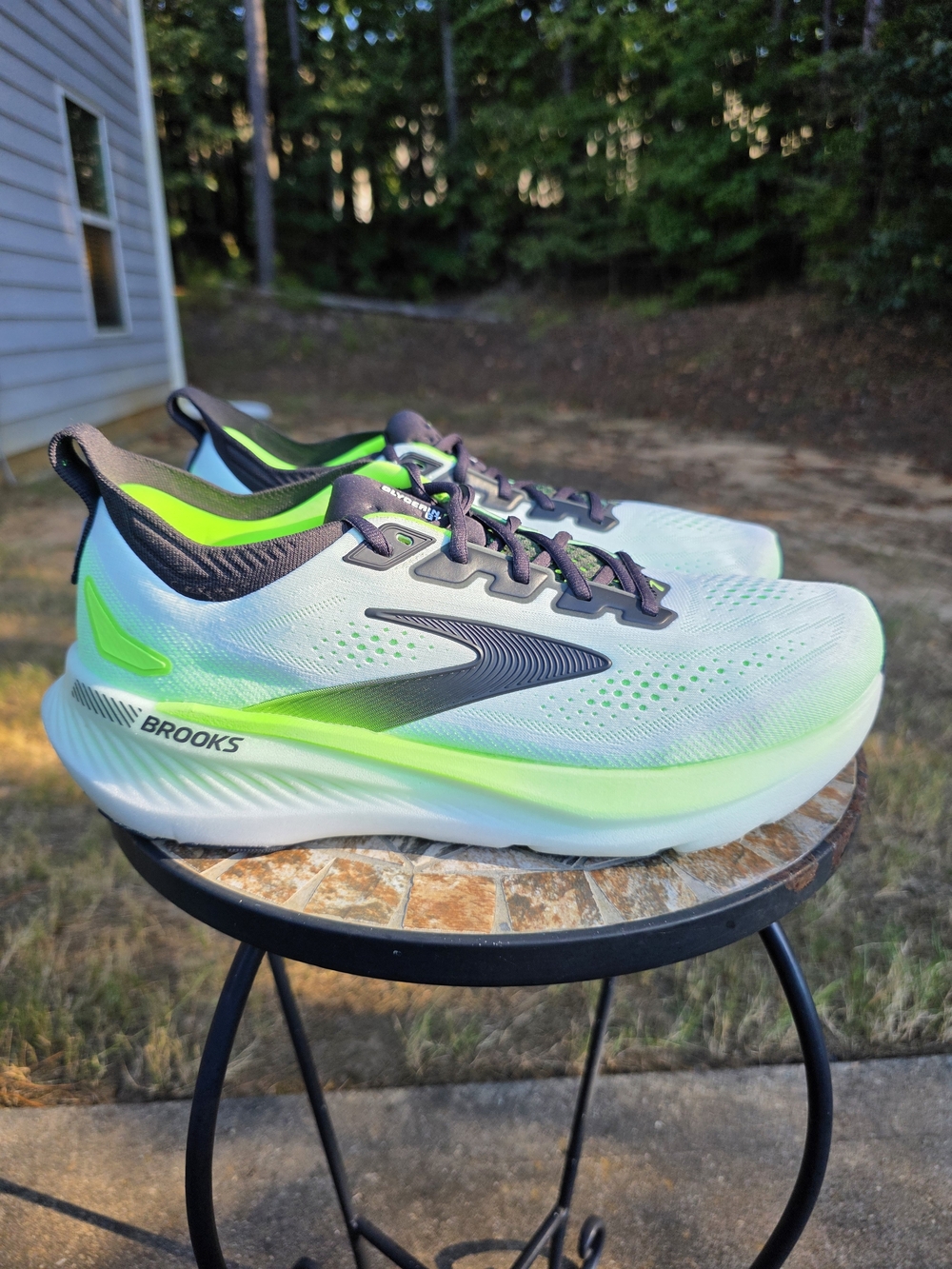 Brooks Glycerin GTS 23 1105031D154 White Running Shoes Sneakers Mens Size 12 D